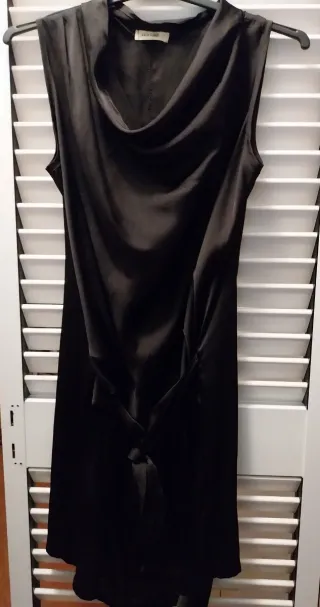 Cada vestido  5e . Estan nuevos . Algunnn. Sin usa