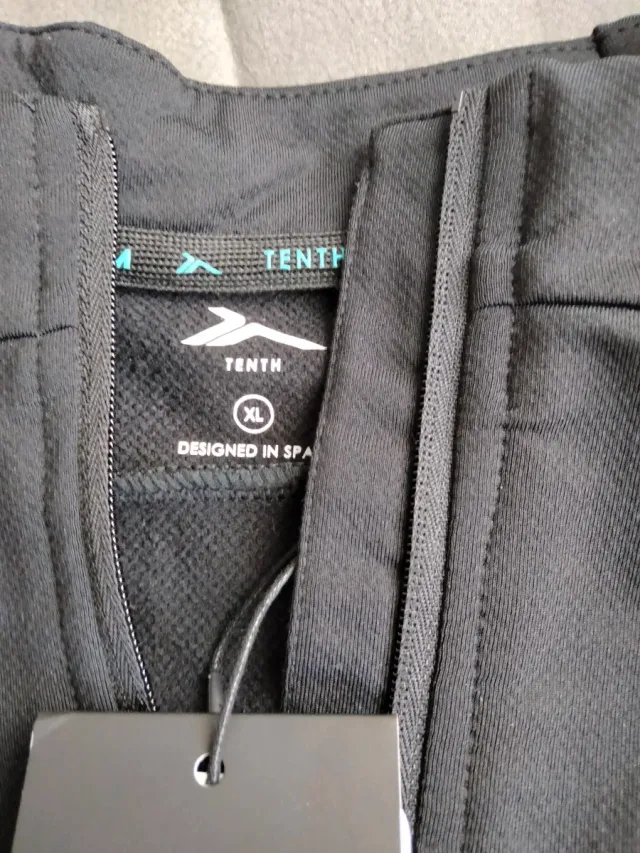 Térmica negra con cremallera