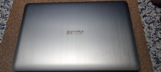 Portatil ASUS 15,6" AMD A1-6010-ssd 240gb