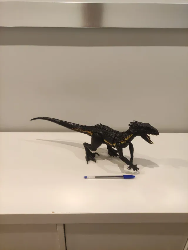 Figura Indoraptor Jurasic world
