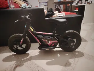 Bicicleta eléctrica infantil