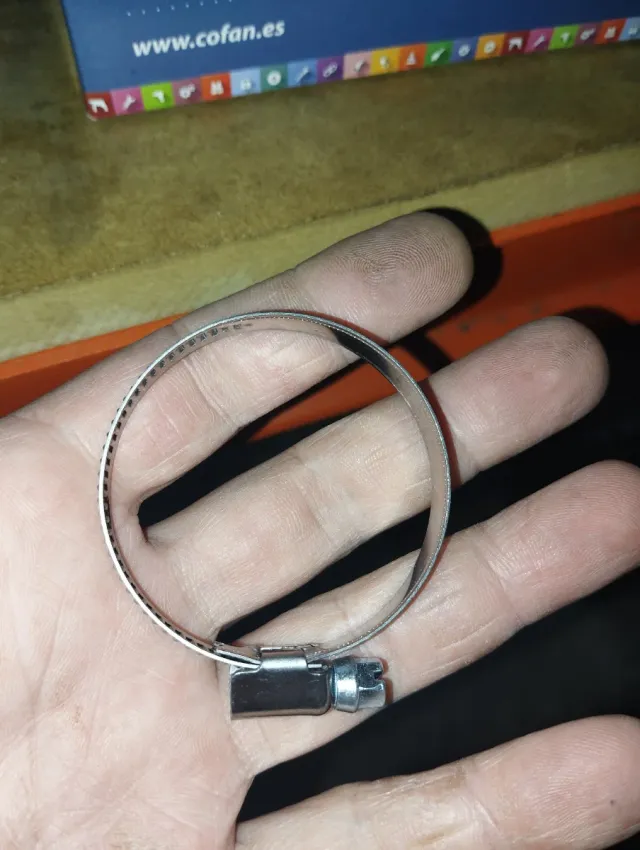 Lote 25 abrazaderas 32-50mm ancho 9mm