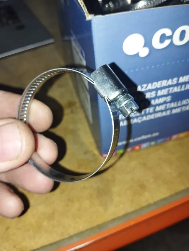 Lote 25 abrazaderas 32-50mm ancho 9mm
