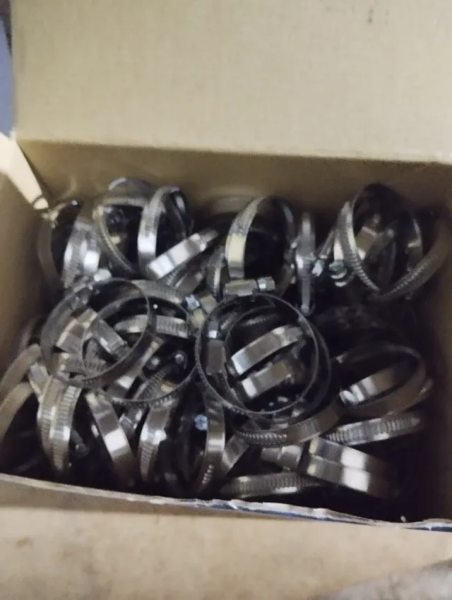 Lote 25 abrazaderas 32-50mm ancho 9mm