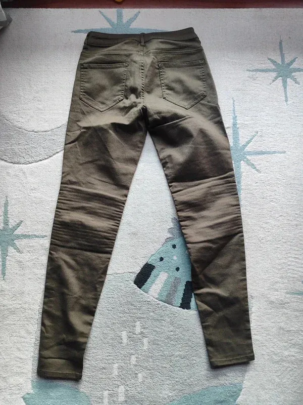 Pantalón Zara Talla 36 Verde Militar