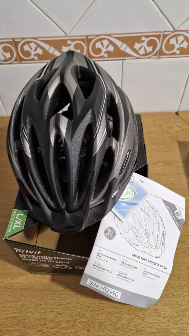 Lote Ciclismo: Casco, Maillot y Mallas