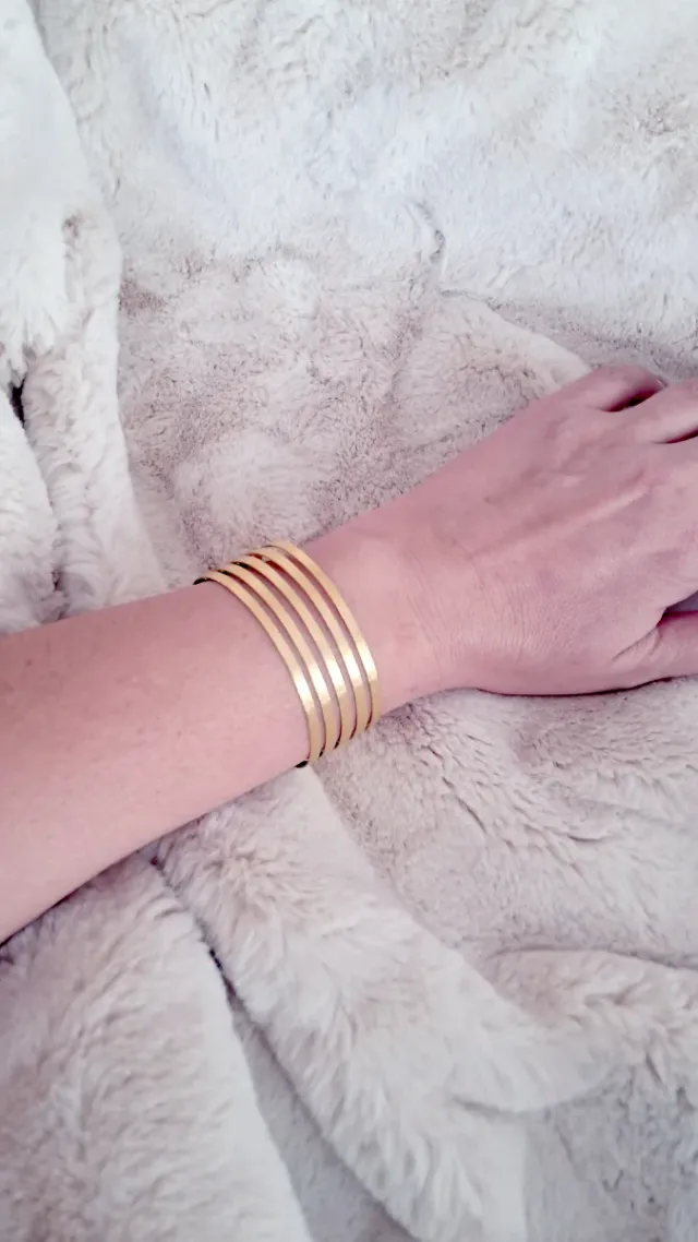 Brazalete Queen Nunu BCN. Colección Jardín