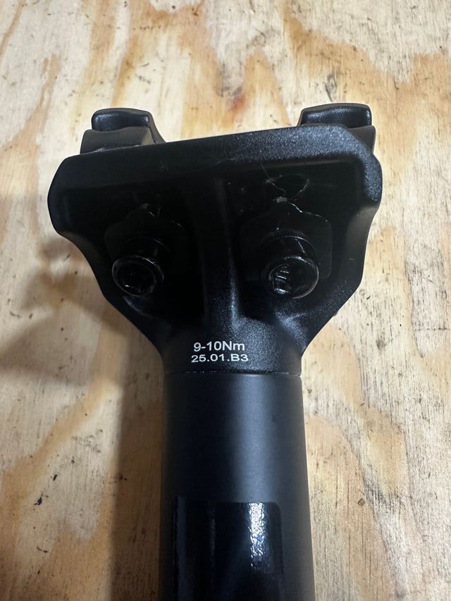 Tija sillín bicicleta negra