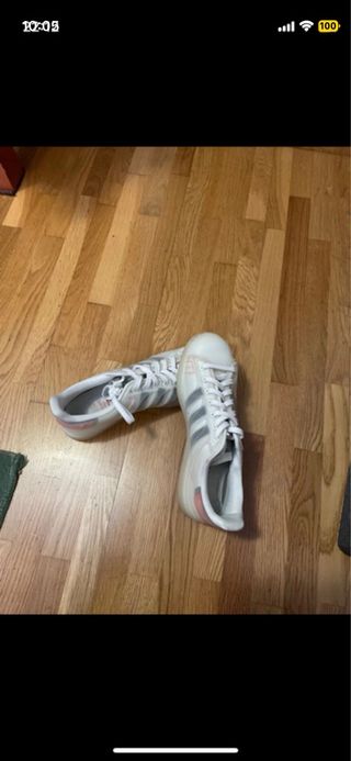 Adidas Superstar Blancas y Grises