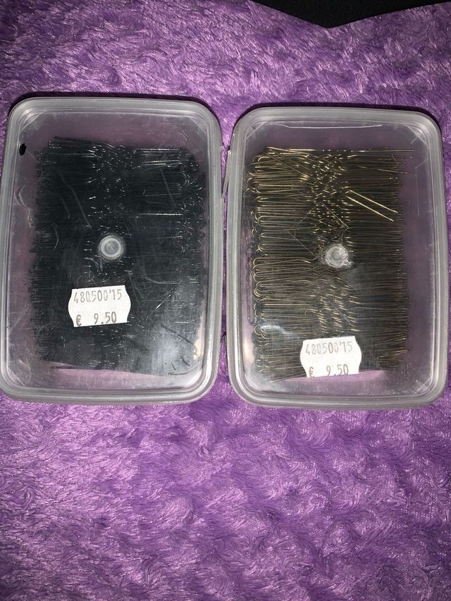 Horquillas para moños doradas y negras