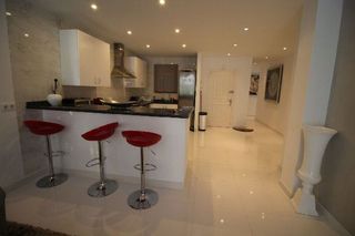 Piso en alquiler en Puerto Banús en Marbella