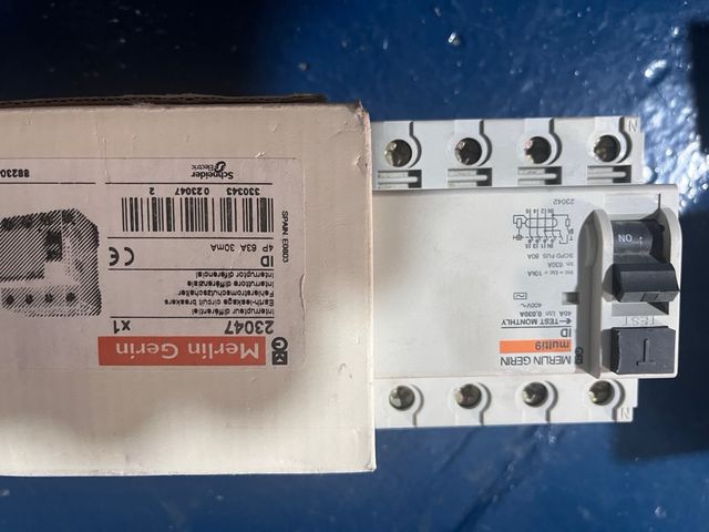 Interruptores Diferenciales Merlin Gerin