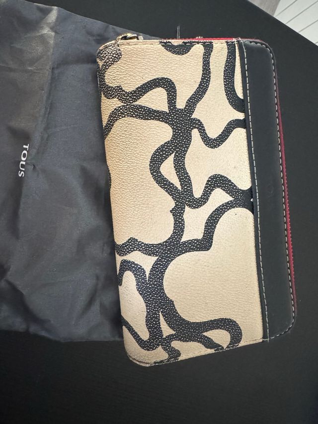 Cartera billetera Tous modelo Kaos