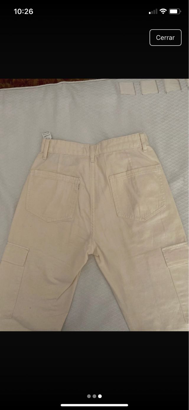 Pantalón cargo beige