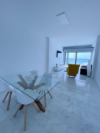 Piso en alquiler en Santa Catalina - Canteras en Palmas de Gran Canaria(Las)