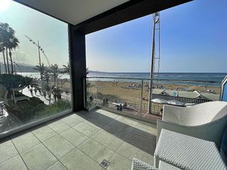 Piso en alquiler en Santa Catalina - Canteras en Palmas de Gran Canaria(Las)