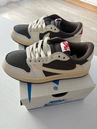 Zapatillas Nike Air Jordan Retro Travis Scott n•33