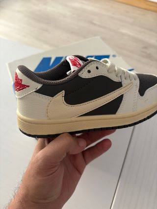 Zapatillas Nike Air Jordan Retro Travis Scott n•33