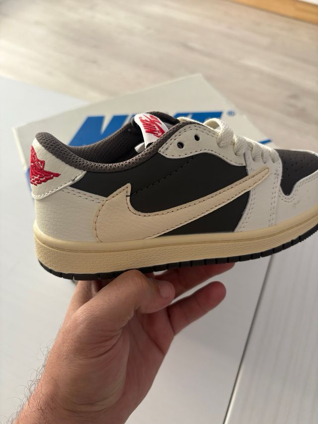 Zapatillas Nike Air Jordan Retro Travis Scott n•33