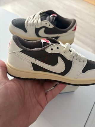 Zapatillas Nike Air Jordan Retro Travis Scott n•33