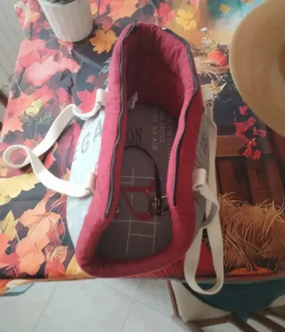 Borsetta per cani TG S mai usata con guinzaglieria