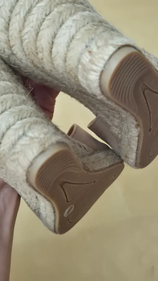 Cuñas de esparto beige de ante T41 Antonio Parrego