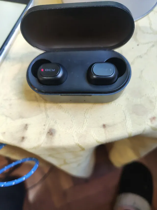 Auriculares Bluetooth QCY Negros