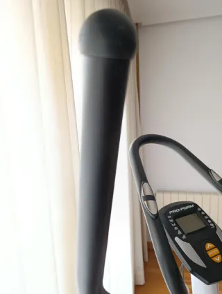 Bicicleta Elíptica Blanca y Negra