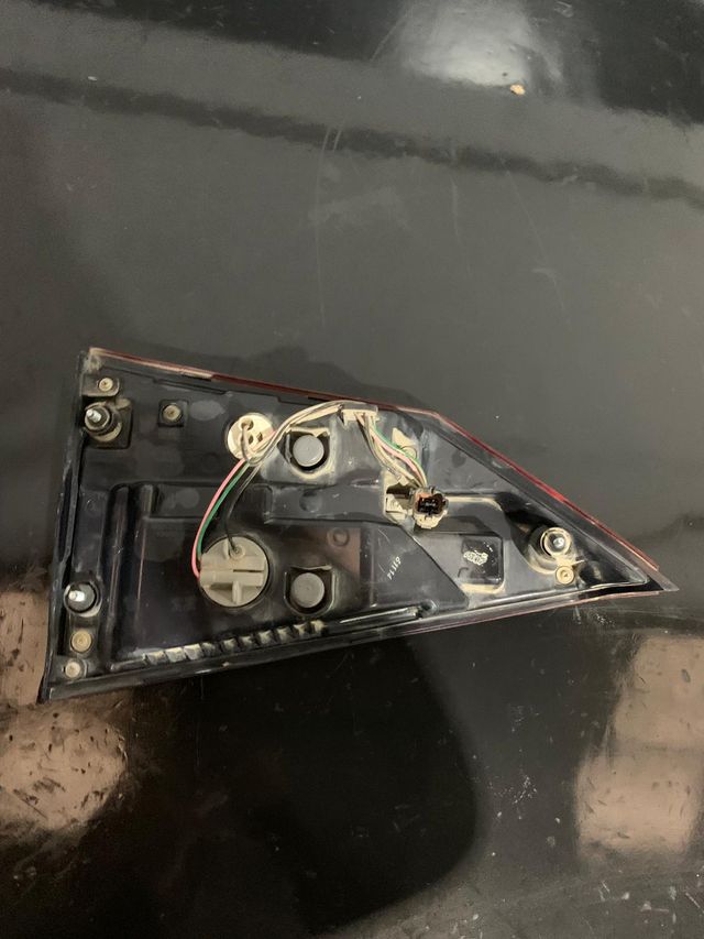 PILOTO TRASERO IZQUIERDO SSANGYONG RODIUS