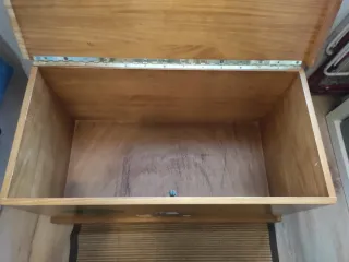 Baúl de madera decorado