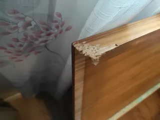 Baúl de madera decorado