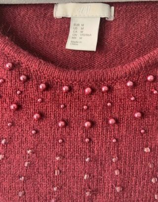 Jersey granate H&M con abalorios