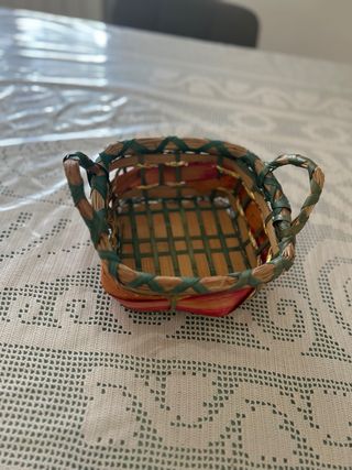 Cestino quadrato in bambù e vimini