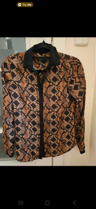 Camisa Zara Estampado Serpiente