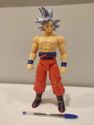 Figura Goku Ultra Instinto