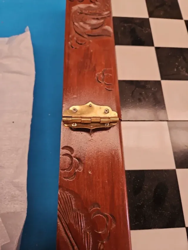 Ajedrez de mesa con piezas de jade