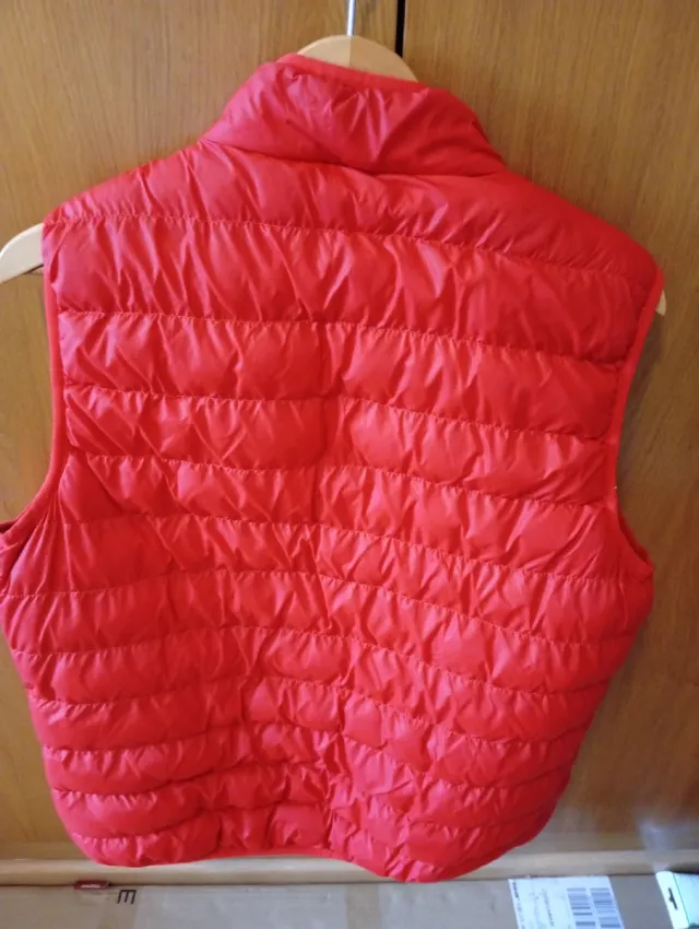 Chaqueta acolchada sin mangas Z-One roja muy elega