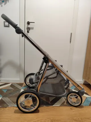 Carro Bebé Bebecar Gris Completo