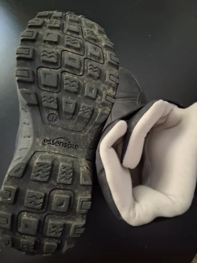 Botas de nieve y chubasquero