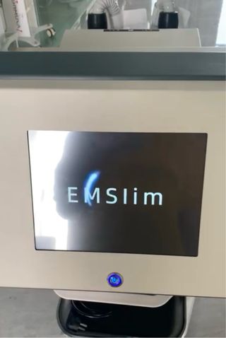 Máquina electroestimulación con fallo eléctrico