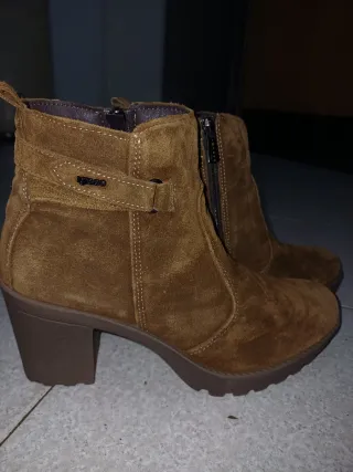 Stivaletti Igi&Co camoscio marrone