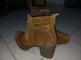 Stivaletti Igi&Co camoscio marrone