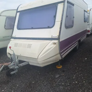 Caravana reformada y motor