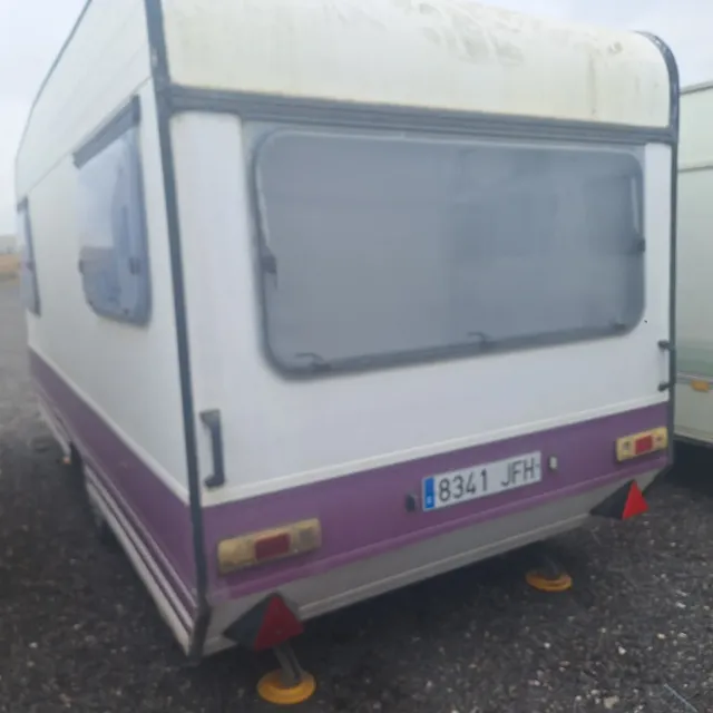 Caravana reformada y motor