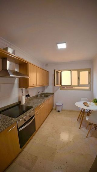 Piso en alquiler en Santa Catalina - Canteras en Palmas de Gran Canaria(Las)