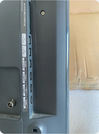 TV LG 32 SMART TV (IMAGEN OSCURA)