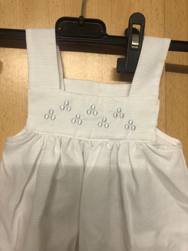 Lote 5 vestidos y pelele niña