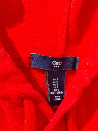 Felpa rossa GAP con logo