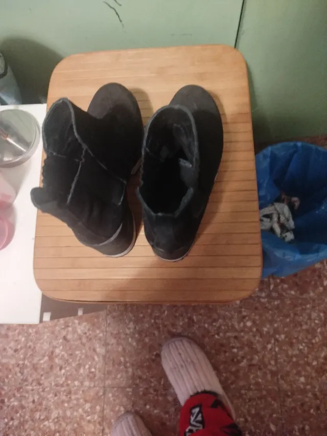 Botas de salto pretas para mulher