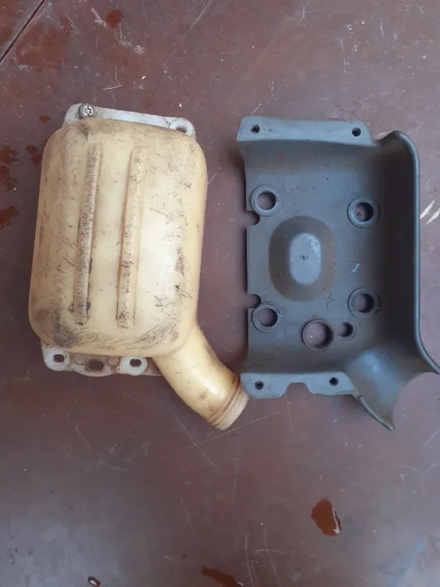 Depósito desbrozadora